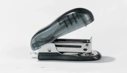 Plus日本小型釘書機